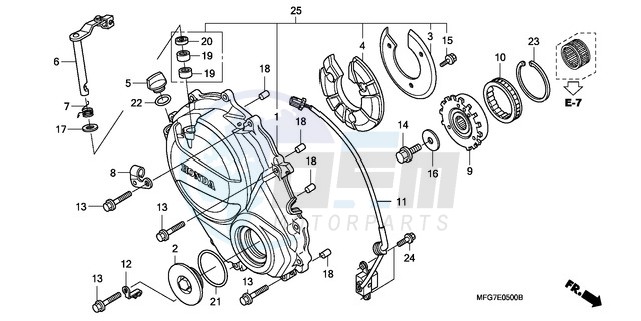 RIGHT CRANKCASE COVER image