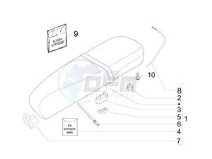 LX 50 2T E2 Touring (30Kmh) drawing Saddle - Tool roll