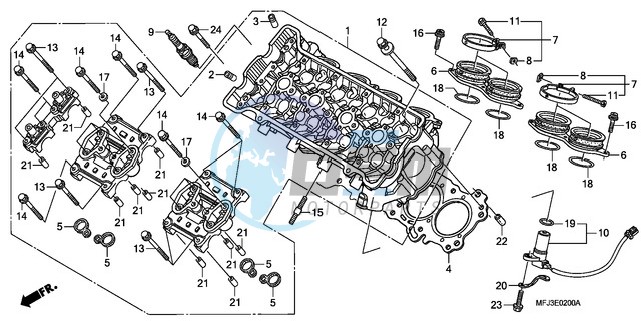 CYLINDER HEAD