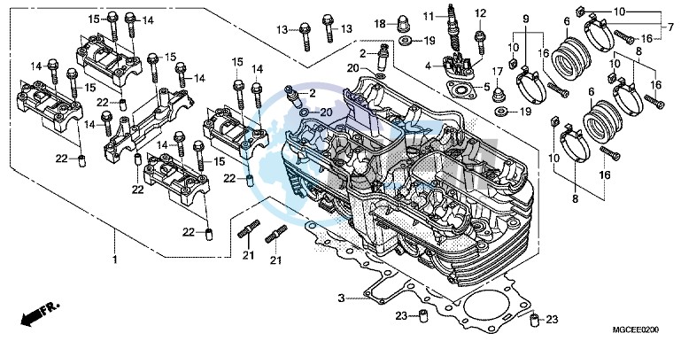 CYLINDER HEAD