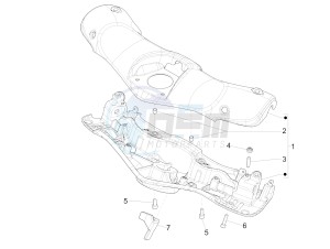 946 125 4T 3V ABS ARMANI (EMEA, APAC) drawing Handlebars coverages