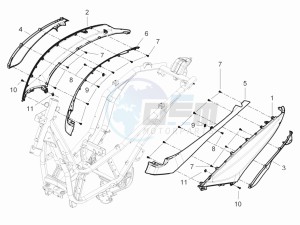 Beverly 350 4t 4v ie e3 Sport Touring drawing Side cover - Spoiler