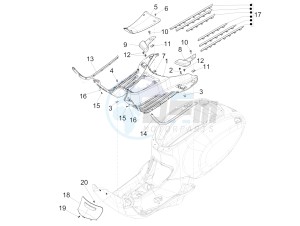 Sprint 50 4T 2V 25 kmh (EMEA) drawing Central cover - Footrests