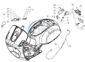 Granturismo 125 L drawing Locks