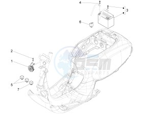 LXV 150 4T 3V IE NOABS E3 (APAC) drawing Remote control switches - Battery - Horn