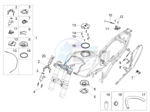 TUONO 125 4T E4 ABS (EMEA) drawing Locks