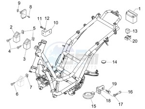 Beverly 300 ie Tourer (USA) USA drawing Remote control switches - Battery - Horn