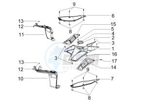 Runner 50 SP SC drawing Central cover - Footrests