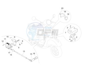 GTS 300 ie Touring drawing Voltage Regulators -ECU - H.T. Coil