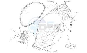 SR 125-150 drawing Helmet compartment