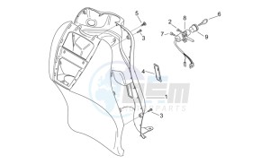 Scarabeo 50 2t (eng. Minarelli) drawing Front body V - Internal shield