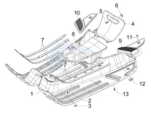 S 150 4T 2V E3 Taiwan drawing Central cover - Footrests