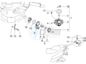 Runner 125 VX 4t SC (UK) UK drawing Locks