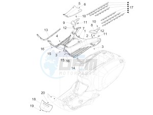 125 4T 3V ie Primavera (EMEA) (Ch, IT) drawing Central cover - Footrests