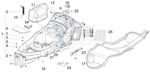 MP3 400 ie lt Touring drawing Helmet box - Undersaddle