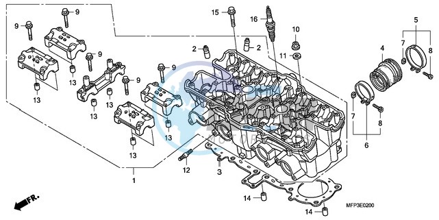 CYLINDER HEAD