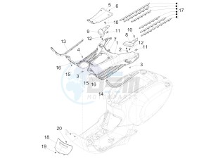 SPRINT 50 4T-3V E2 NOABS (NAFTA) drawing Central cover - Footrests