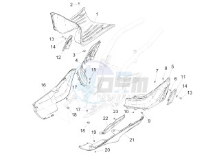 Liberty 50 iGet 4T 3V 25kmh E4 25km/h (EMEA) drawing Central cover - Footrests