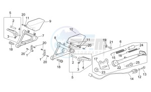 RSV 2 1000 SP drawing Foot rests - Lateral stand