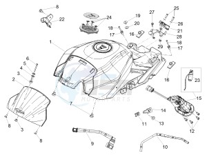 TUONO 1100 V4 RF E4 ABS (APAC) drawing Fuel tank