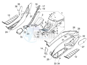 MP3 250 ie mic (USA) MP3 250 ie mic (China) USA drawing Central cover - Footrests