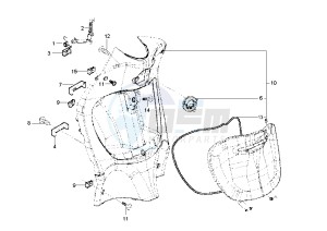 Liberty RST 125 drawing Front glove compartment