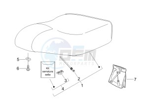 Liberty 125 4t e3 (UK) UK drawing Saddle seats - Tool roll