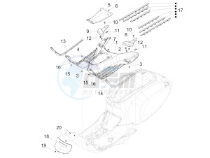 150 4T 3V ie Primavera (NAFTA) drawing Central cover - Footrests