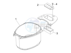 LX 50 4T USA drawing Helmet housing - Undersaddle