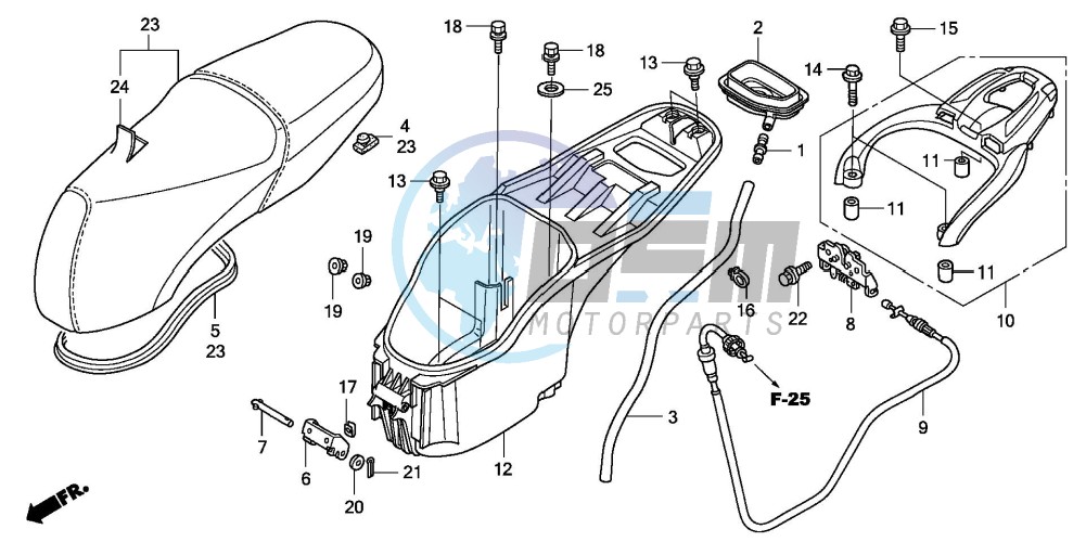 SEAT/LUGGAGE BOX