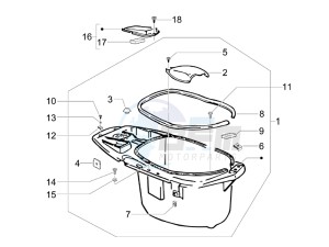 storm 50 drawing Helmet box - Undersaddle