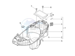 Liberty 50 2t (UK) UK drawing Helmet box - Undersaddle