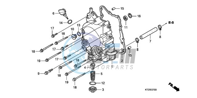 RIGHT CRANKCASE COVER