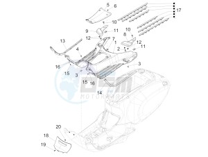 SPRINT 150 4T 3V IE ABS E3 (NAFTA) drawing Central cover - Footrests