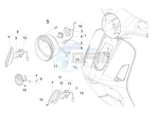 GTS 250 (EMEA, APAC) (AU, Eu, IL, J, Ri) drawing Front headlamps - Turn signal lamps