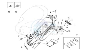 Mojito custom 50 2t (eng. piaggio) drawing Helmet compartment