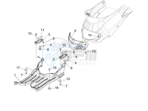 Liberty 50 4t drawing Central cover - Footrests