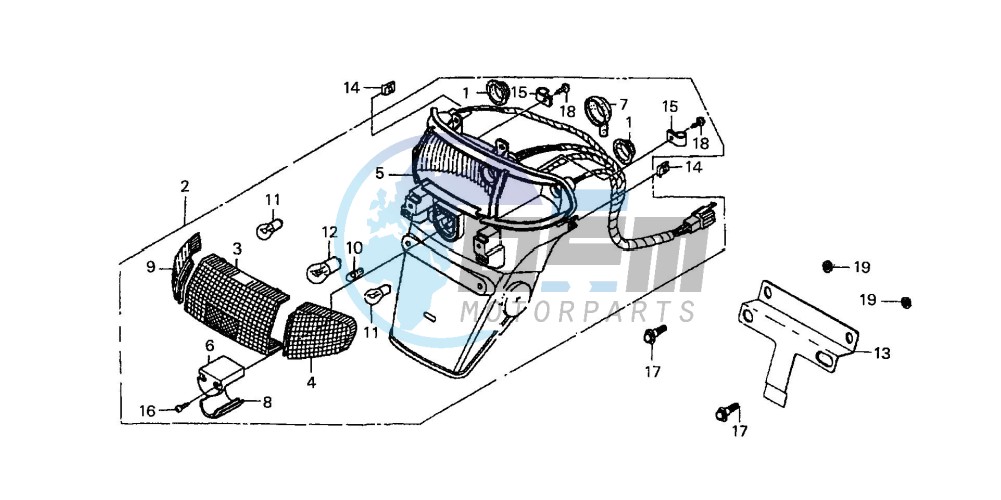 REAR COMBINATION LIGHT (1)