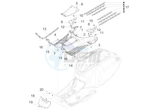 SPRINT 50 4T 2V 25 KMH NOABS E2 25 kmh (EMEA) drawing Central cover - Footrests