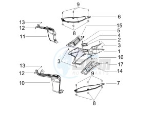 Runner 200 VXR 4t drawing Central cover - Footrests