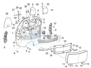 GTS 300 ie Super USA drawing Front glovebox - Knee-guard panel