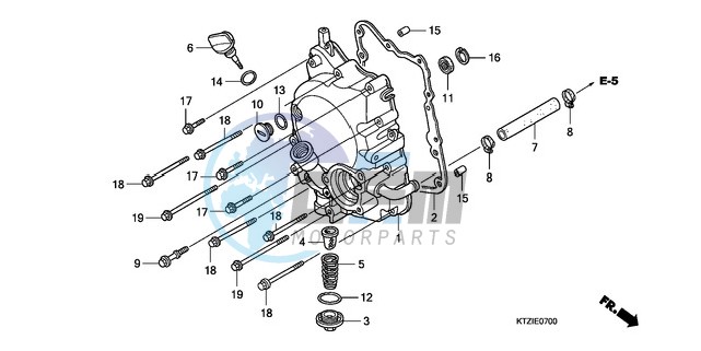 RIGHT CRANKCASE COVER