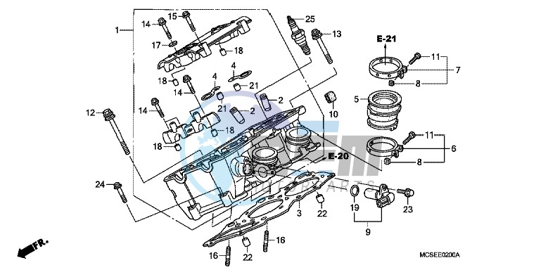 RIGHT CYLINDER HEAD