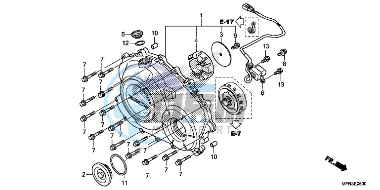 RIGHT CRANKCASE COVER