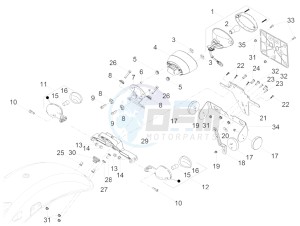 V9 Roamer 850 (USA) drawing Lampu belakang