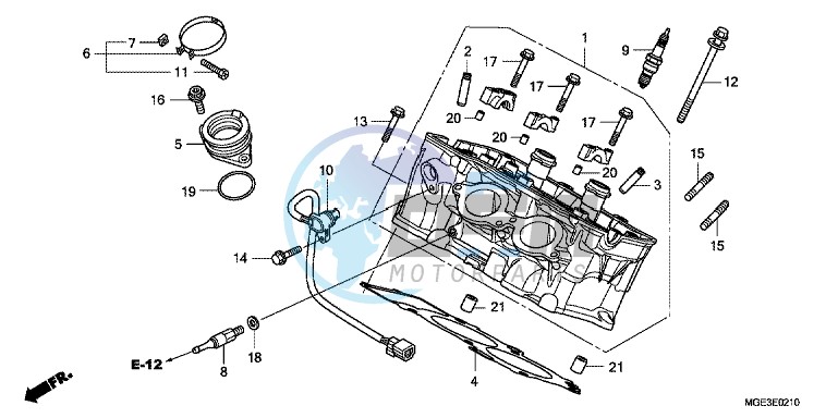 CYLINDER HEAD (REAR)