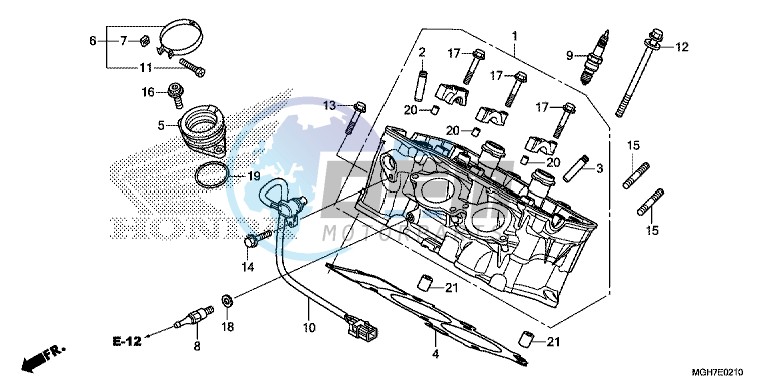 CYLINDER HEAD (REAR)