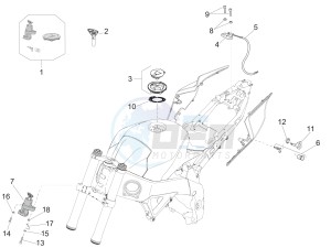 RSV4 1000 Racing Factory L.E. USA-CND (NAFTA) drawing Locks