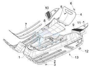 S 125 4T ie E3 Vietnam drawing Central cover - Footrests