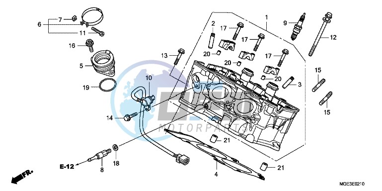 CYLINDER HEAD (REAR)